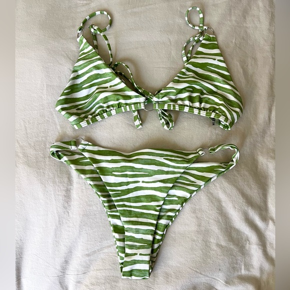 SHEIN Other - Green and White Animal Print Summer Bikini